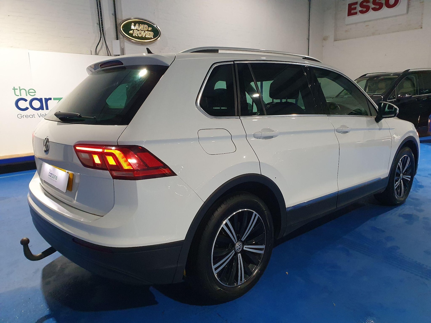 Used Volkswagen Tiguan 2018 for sale - 76499636: Photo 3