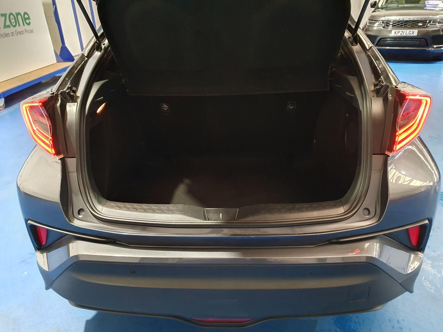 Used Toyota C-HR 2018 for sale - 77229632: Photo 16