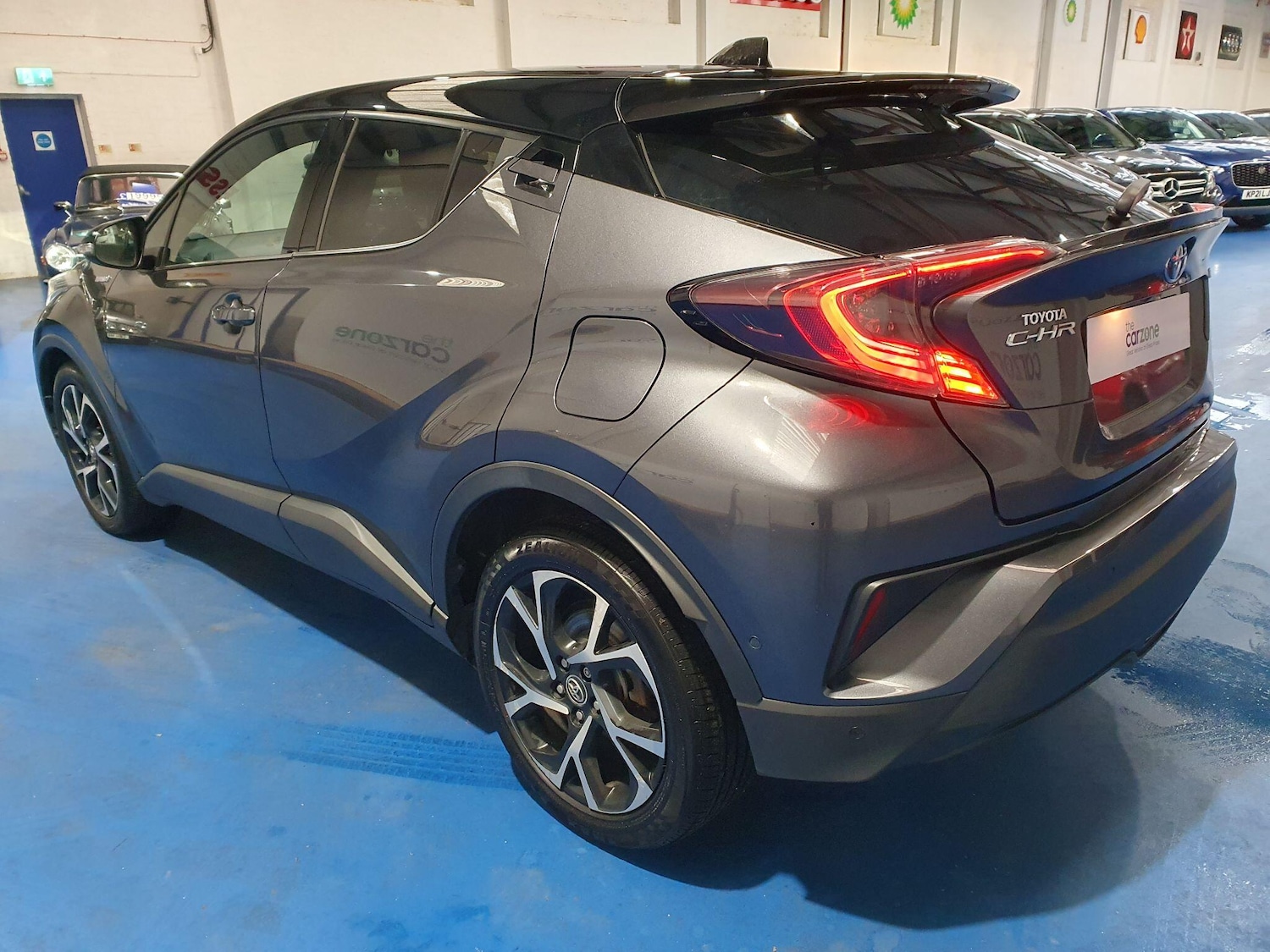 Used Toyota C-HR 2018 for sale - 77229632: Photo 5