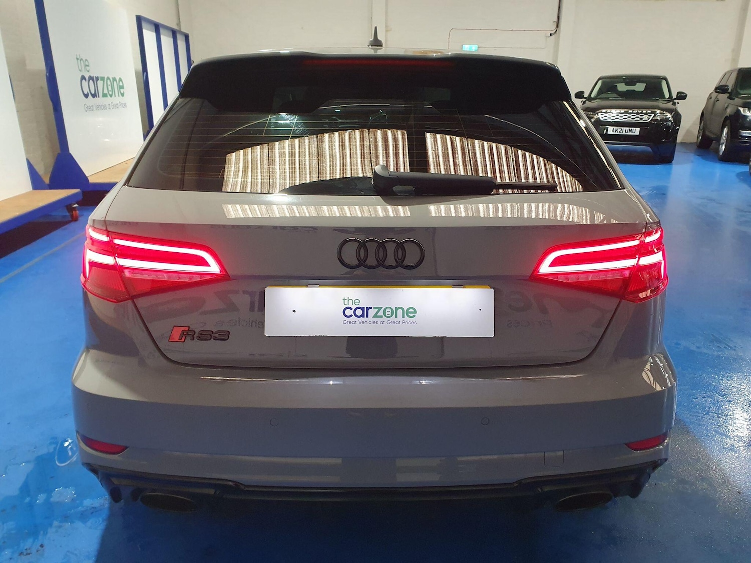 Used Audi RS3 2018 for sale - 76898857: Photo 4