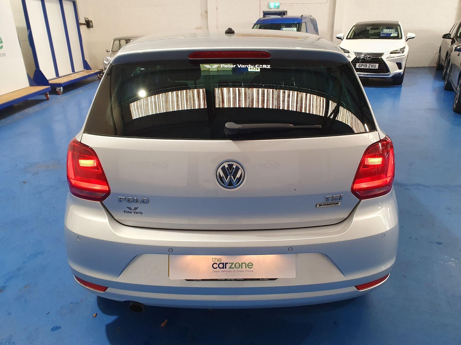 Used Volkswagen Polo 2017 for sale - 76361048: Photo 4