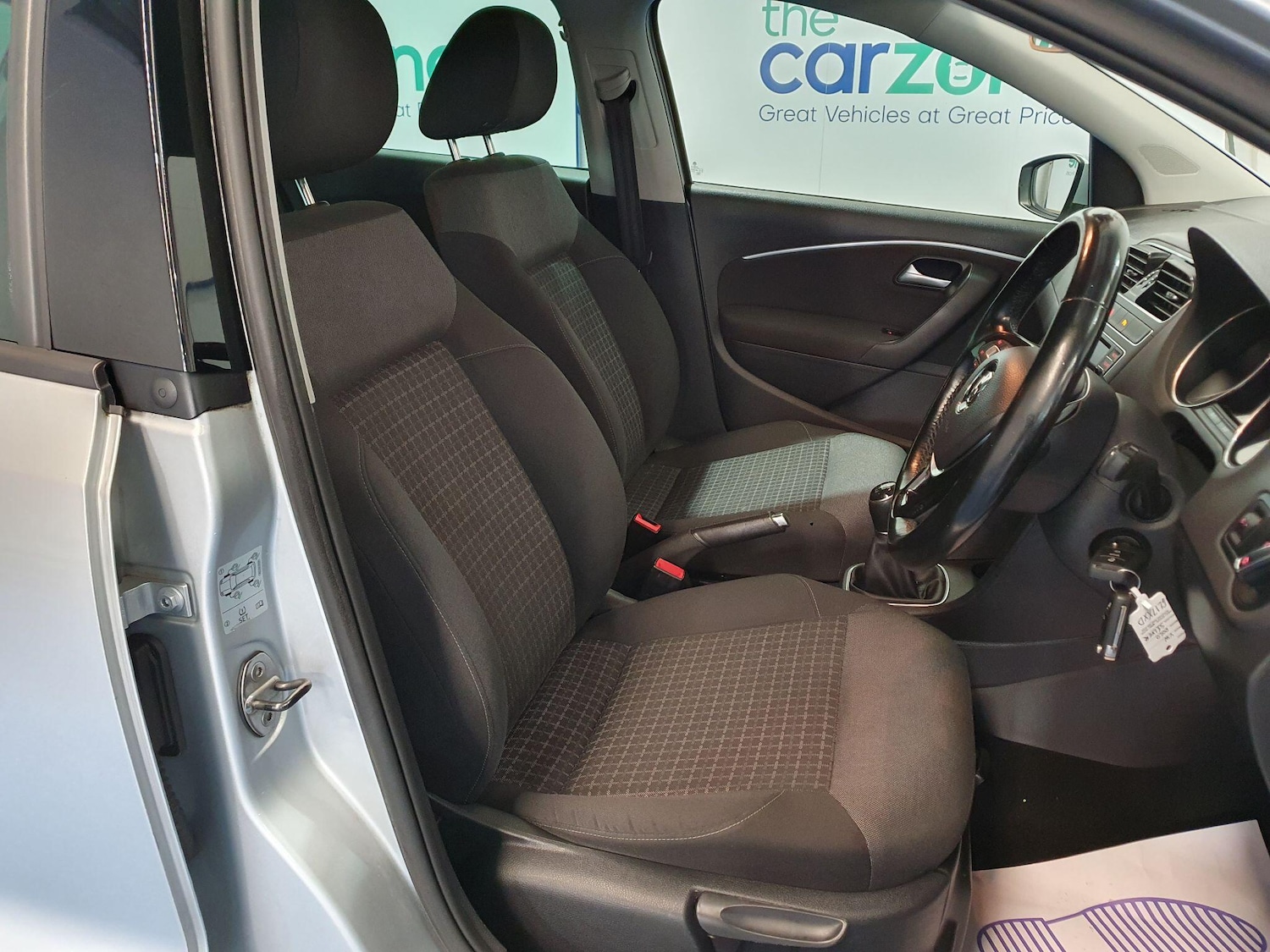 Used Volkswagen Polo 2017 for sale - 76361048: Photo 9