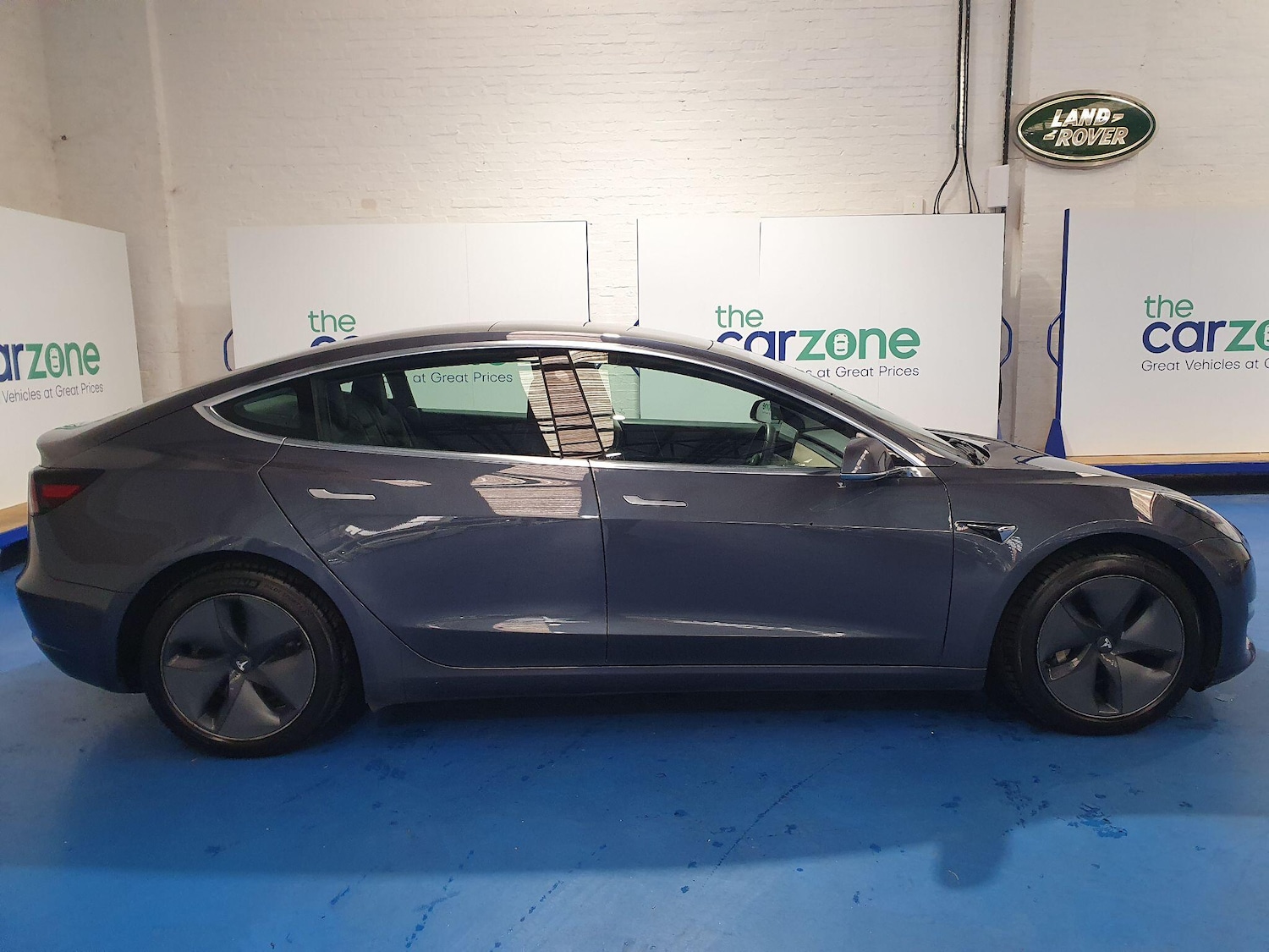 Used Tesla Model 3 for sale - 76728798: Photo 2