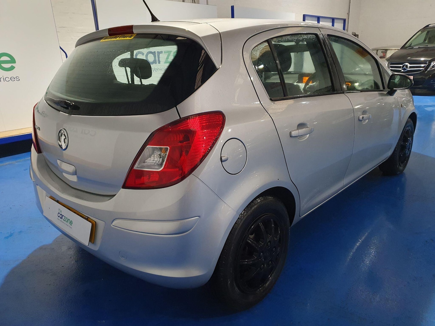 Used Vauxhall Corsa 2013 for sale - 77090907: Photo 3