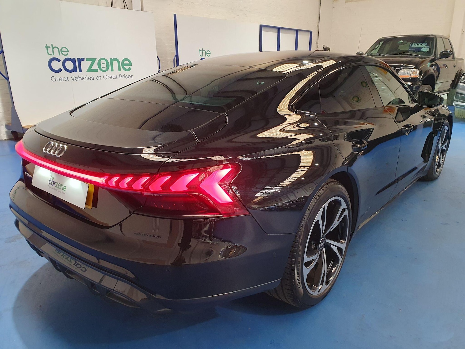 Used Audi e-tron GT 2023 for sale - 78204514: Photo 3