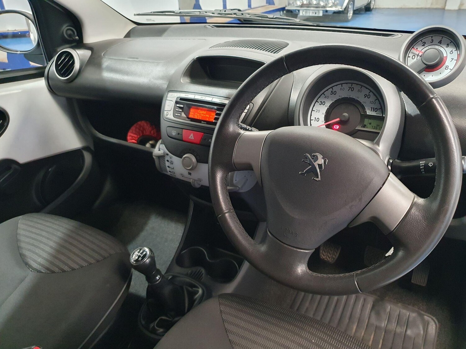 Used Peugeot 107 2014 for sale - 76632647: Photo 10