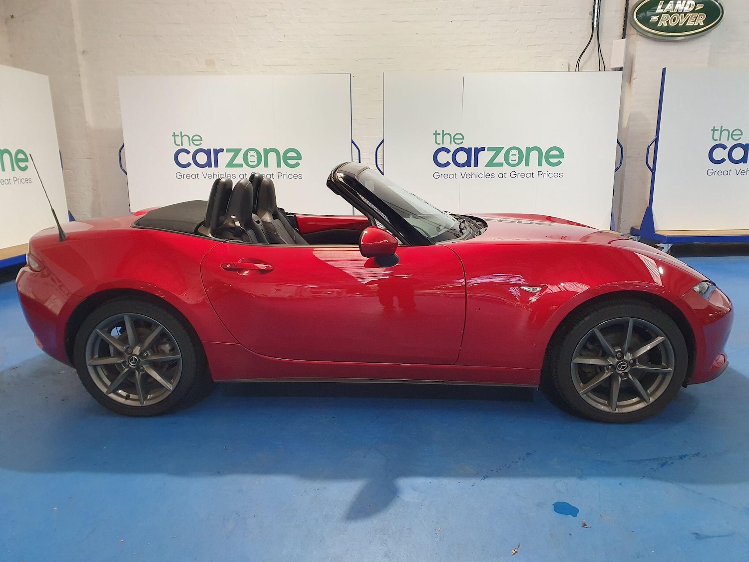 Used Mazda MX-5 2017 for sale - 76644760: Photo 2