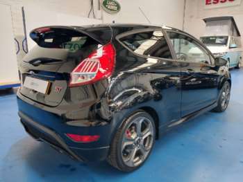 Used Ford Fiesta 2017 for sale - 75174800: Photo