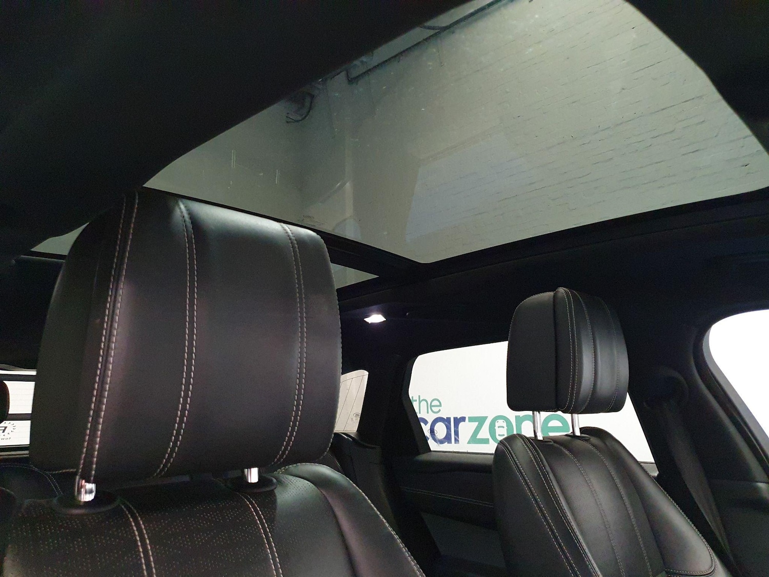 Used Land Rover Range Rover Velar 2017 for sale - 76432660: Photo 10