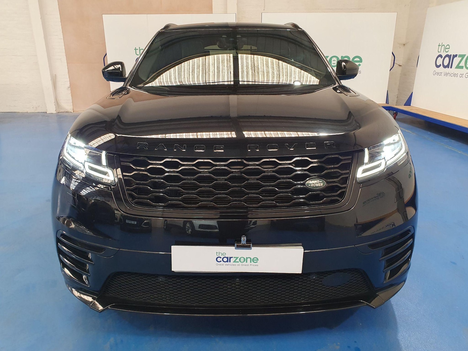 Used Land Rover Range Rover Velar 2017 for sale - 76432660: Photo 8