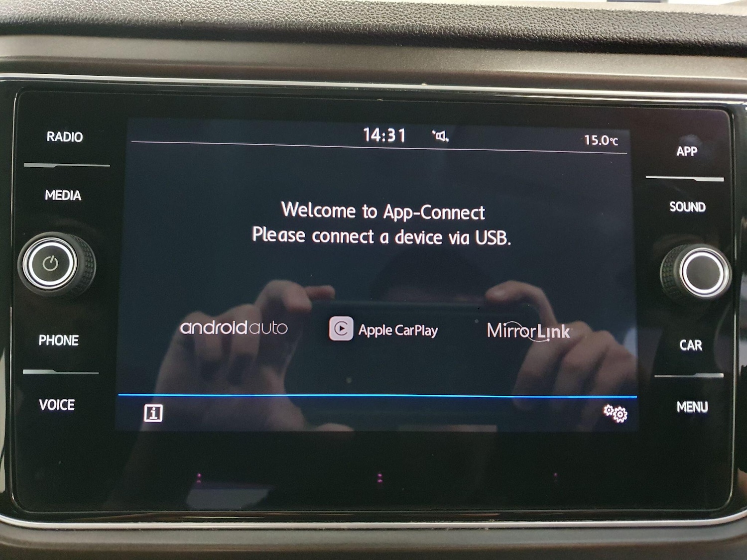 Used Volkswagen T-Roc 2018 for sale - 76136442: Photo 12