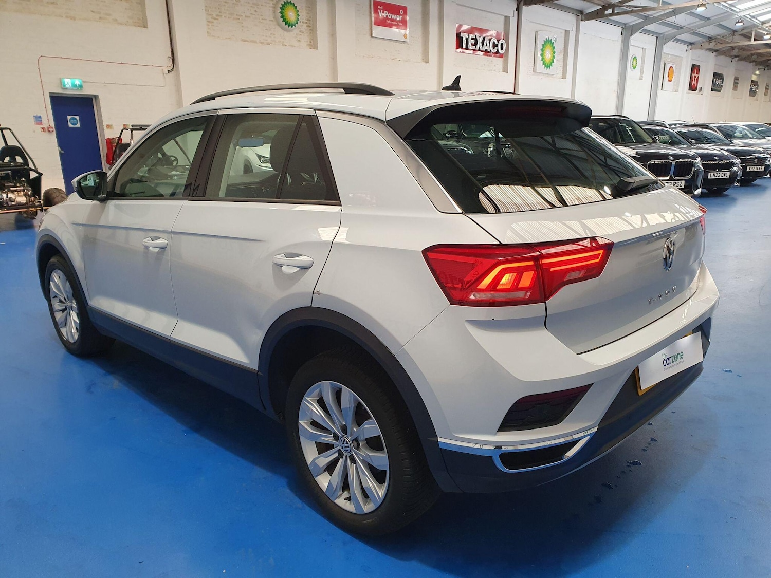 Used Volkswagen T-Roc 2018 for sale - 76136442: Photo 5