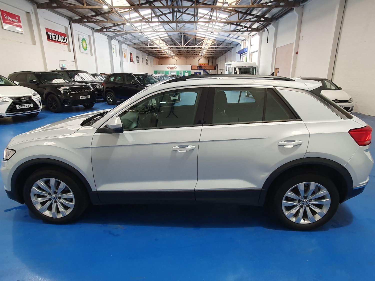 Used Volkswagen T-Roc 2018 for sale - 76136442: Photo 6