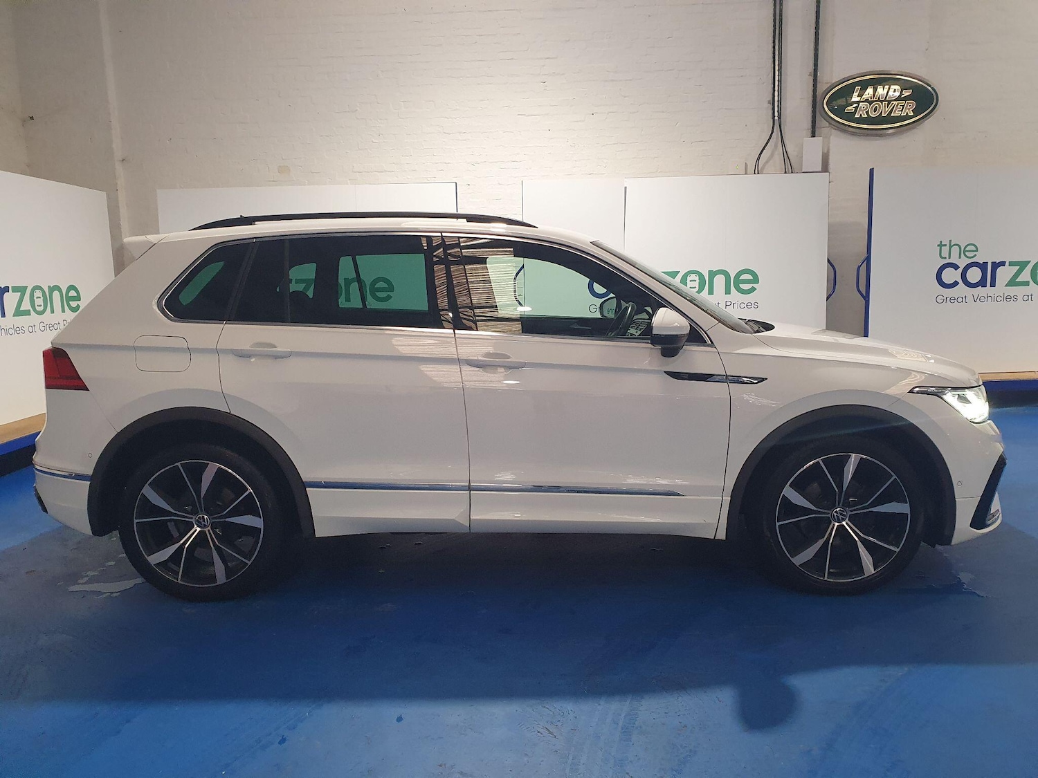 Used Volkswagen Tiguan 2022 for sale - 77215783: Photo 2