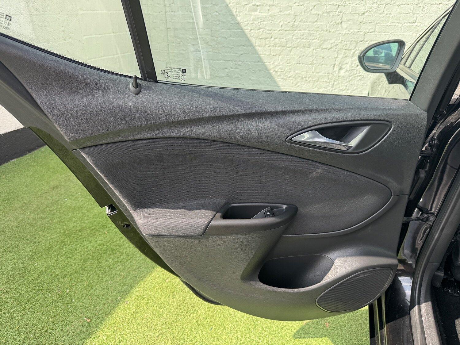 Used Vauxhall Astra 2017 for sale - 76134057: Photo 29