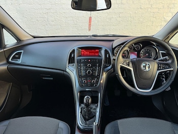 Used Vauxhall Astra 2013 for sale - 75592884: Photo