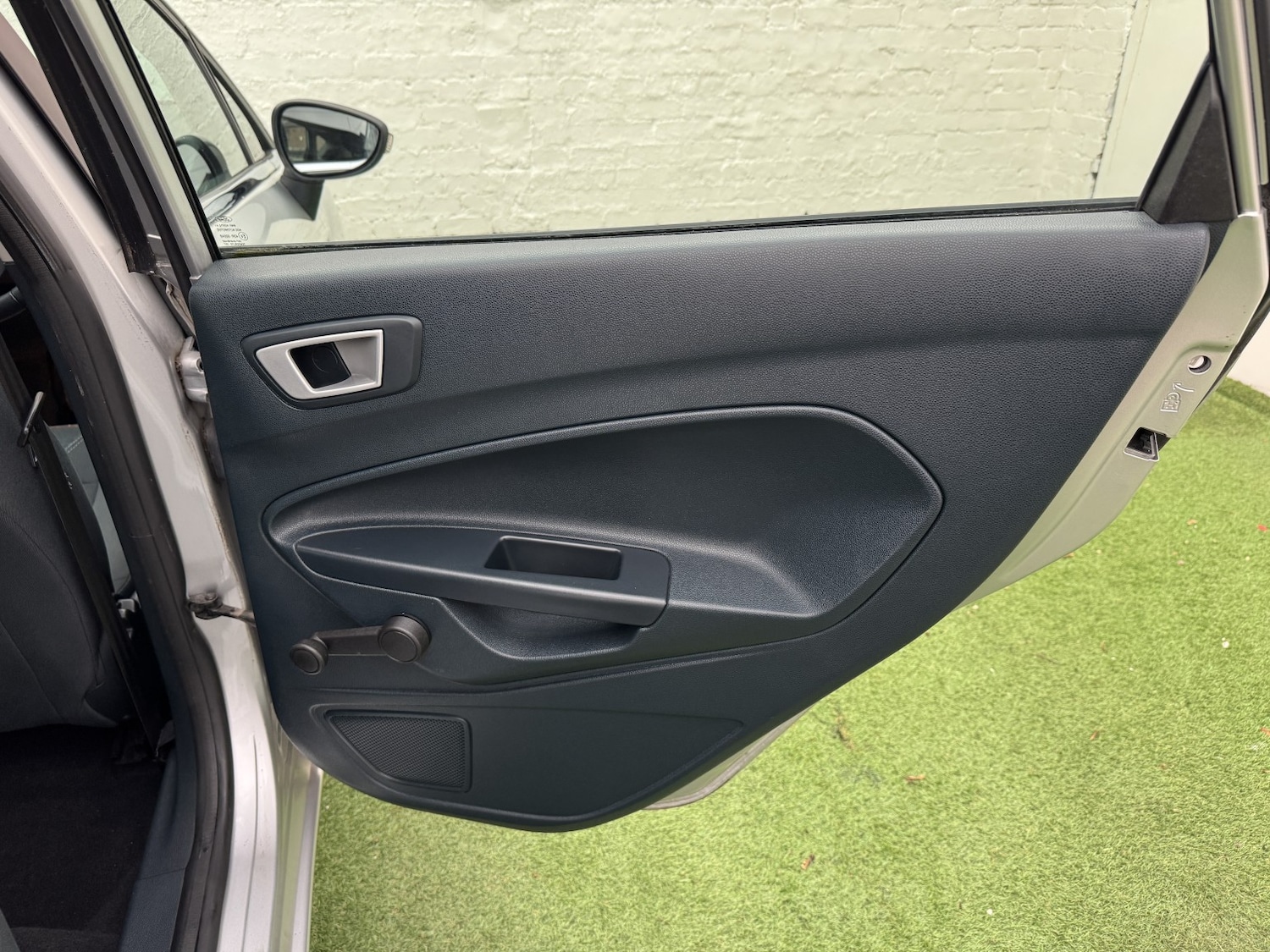 Used Ford Fiesta 2011 for sale - 77045366: Photo 24