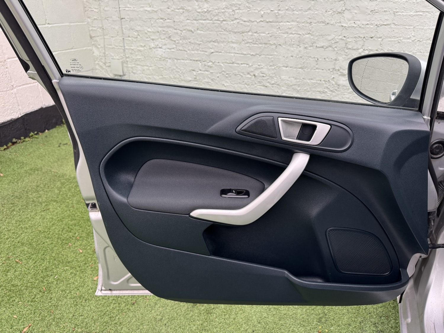 Used Ford Fiesta 2011 for sale - 77045366: Photo 30