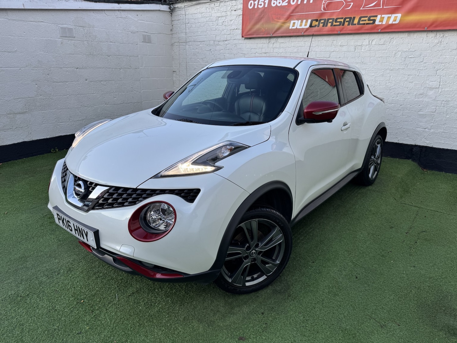 Used Nissan Juke 2016 for sale - 76931421: Photo 2