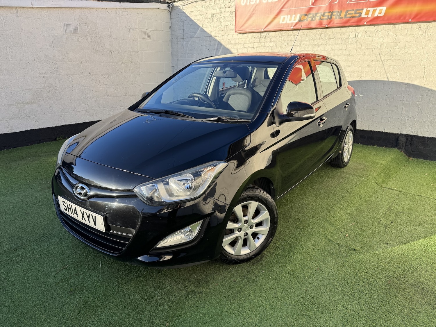 Used Hyundai i20 2014 for sale - 76706136: Photo 2