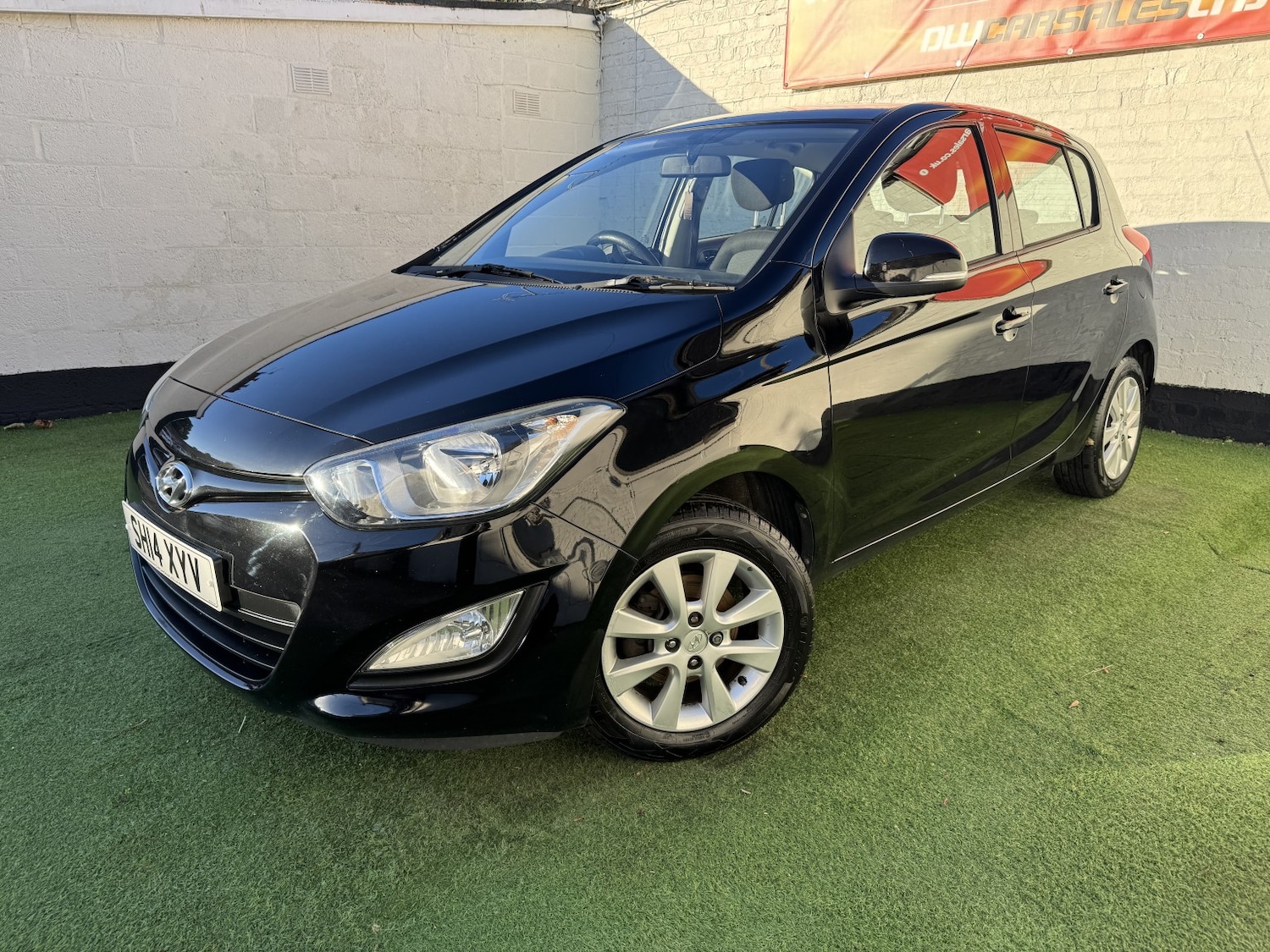 Used Hyundai i20 2014 for sale - 76706136: Photo 4