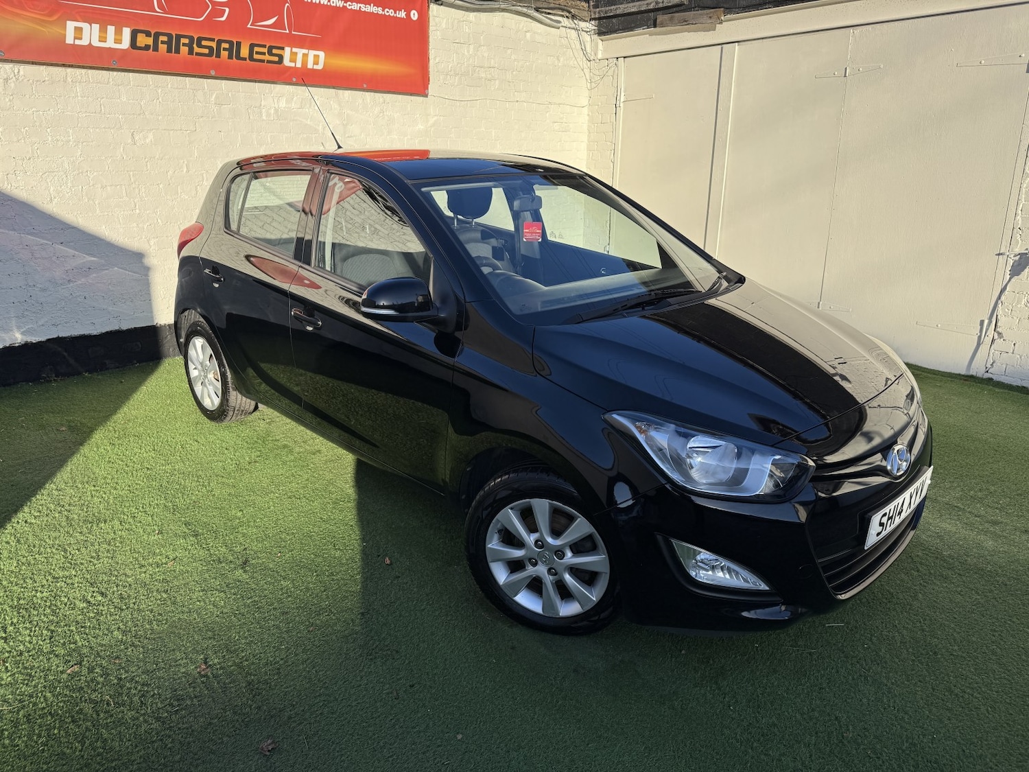 Used Hyundai i20 2014 for sale - 76706136: Photo 8
