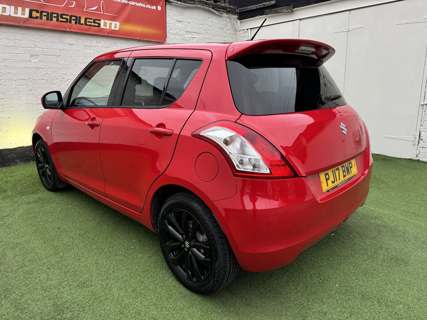 Used Suzuki Swift 2017 for sale - 76273323: Photo 20