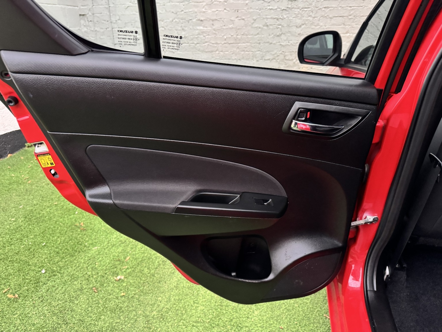 Used Suzuki Swift 2017 for sale - 76273323: Photo 32