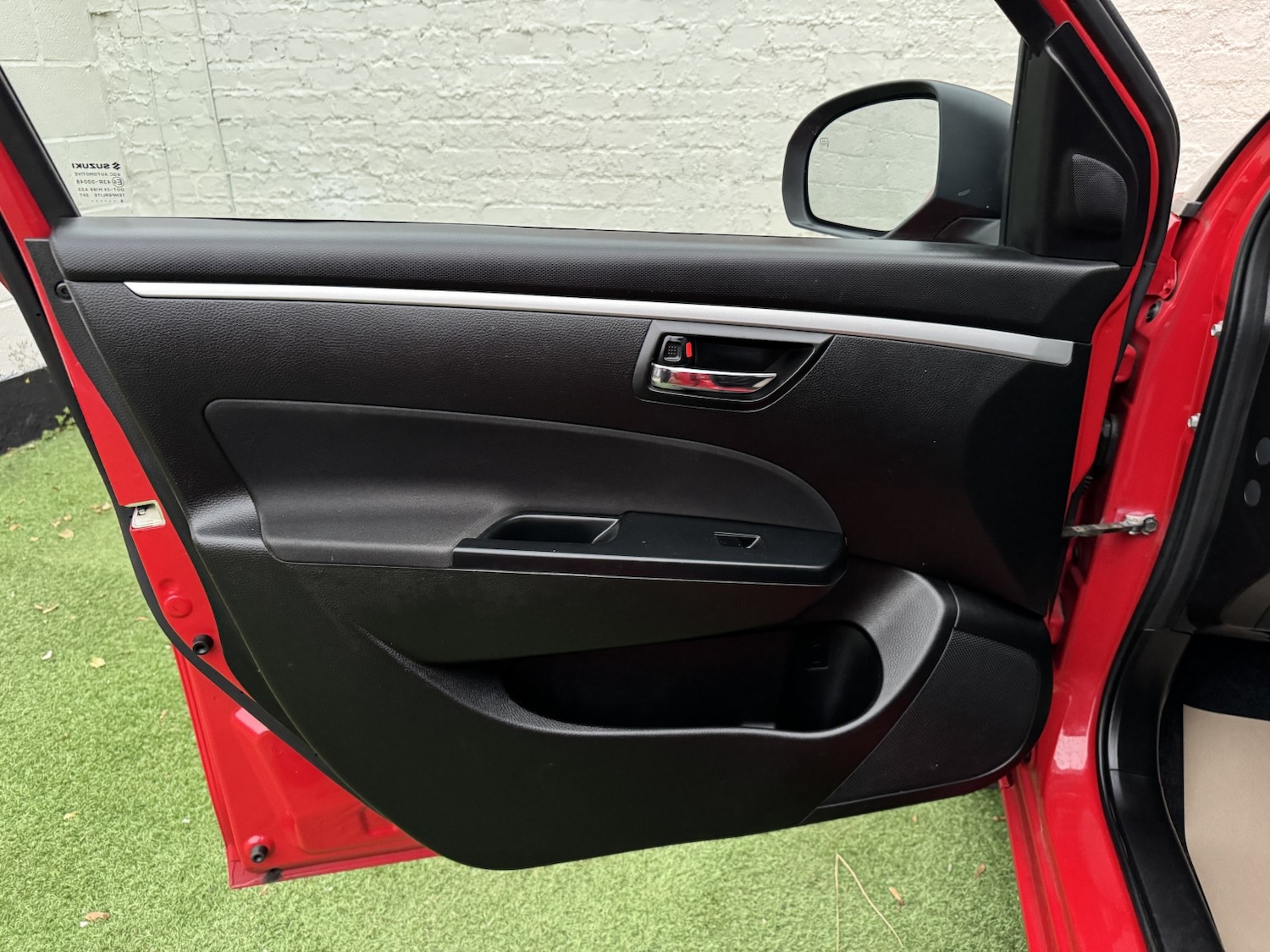 Used Suzuki Swift 2017 for sale - 76273323: Photo 35