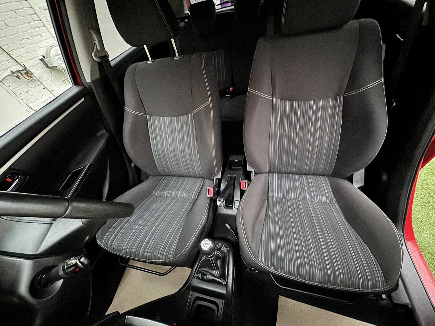 Used Suzuki Swift 2017 for sale - 76273323: Photo 37