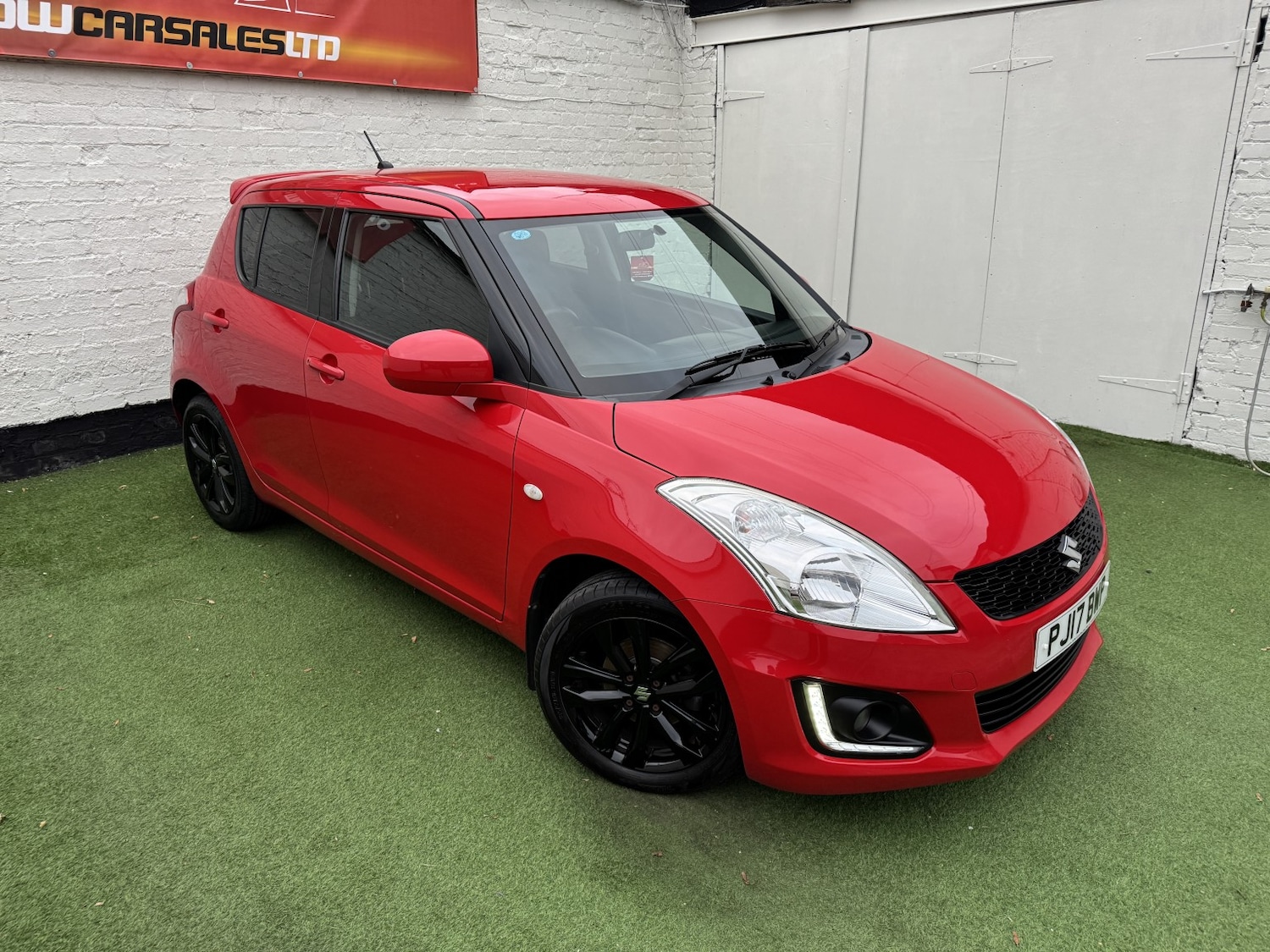 Used Suzuki Swift 2017 for sale - 76273323: Photo 8