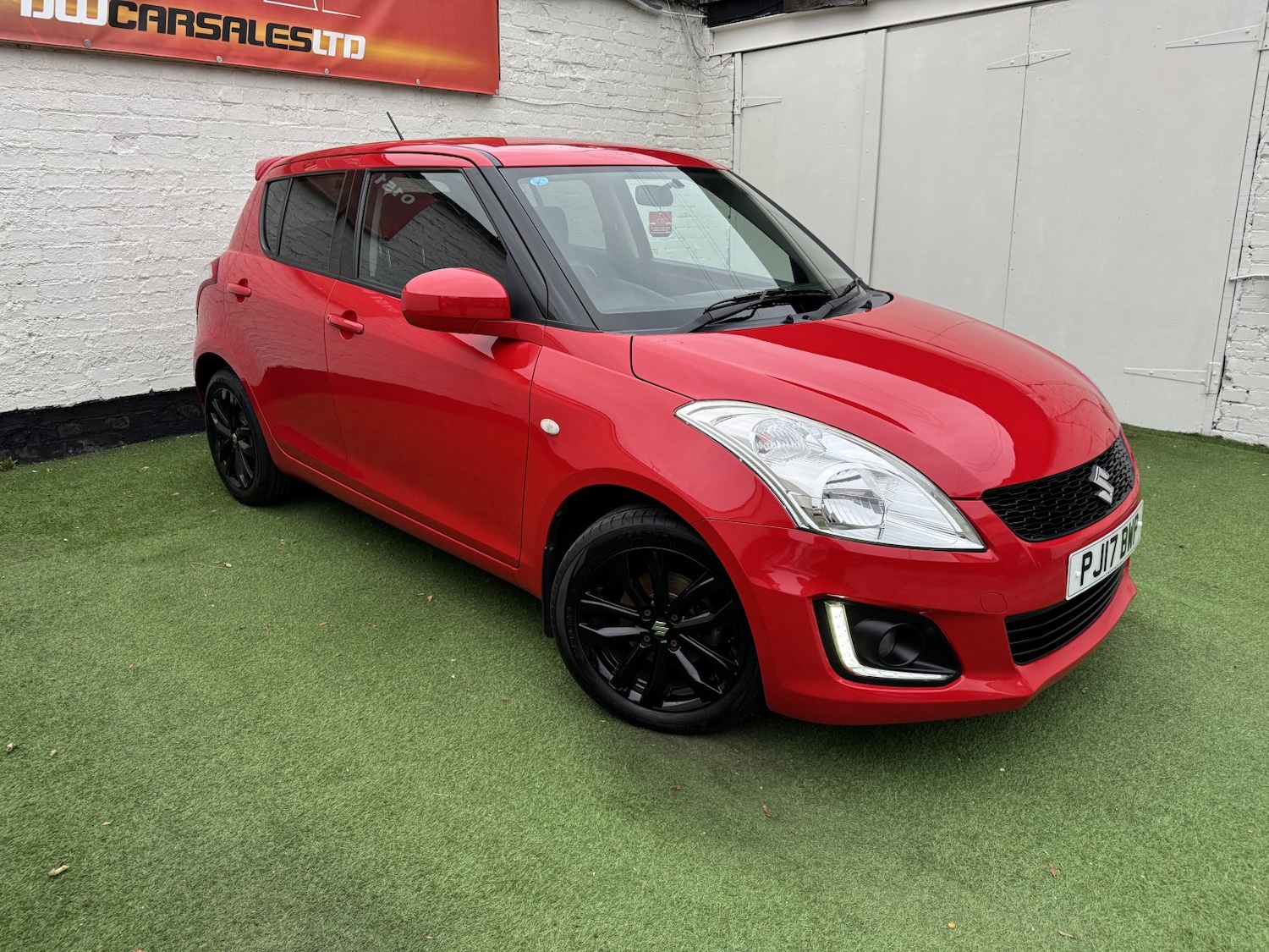Used Suzuki Swift 2017 for sale - 76273323: Photo 9