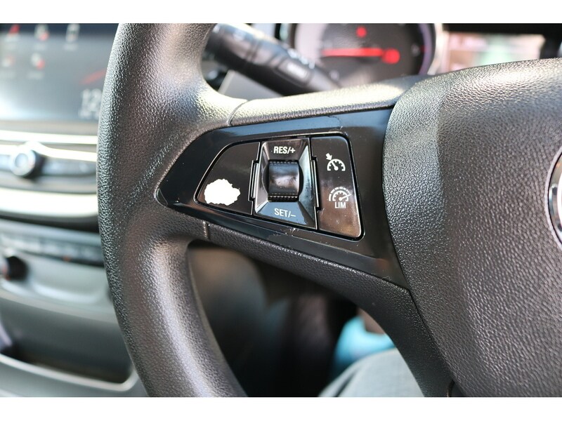 Used Vauxhall Astra 2018 for sale - 75427442: Photo 23