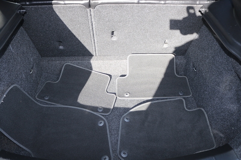 Used Volvo V40 2017 for sale - 77318636: Photo 14