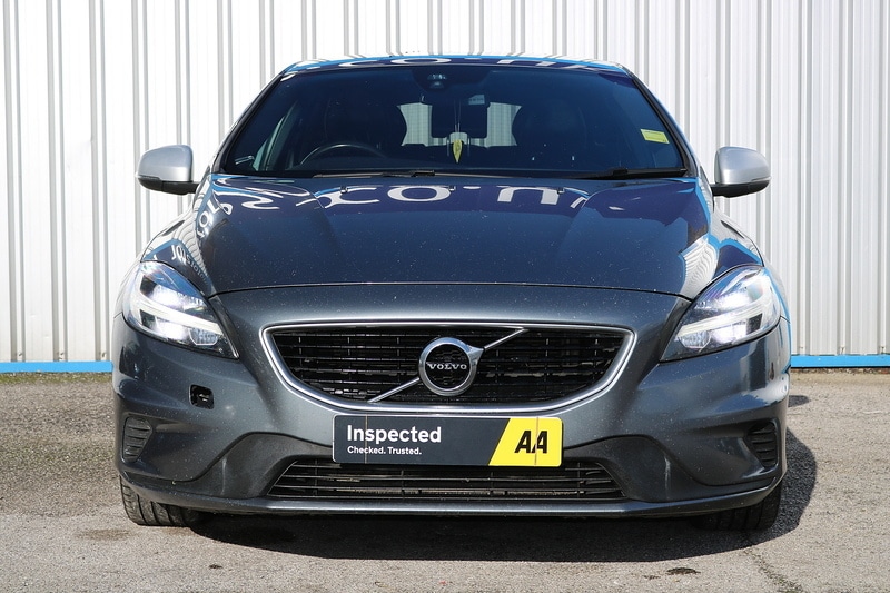 Used Volvo V40 2017 for sale - 77318636: Photo 2