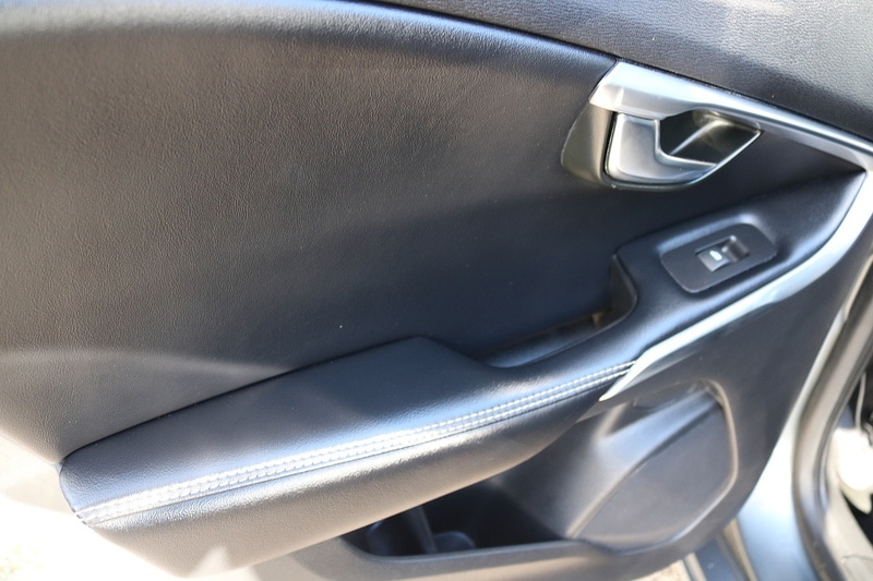 Used Volvo V40 2017 for sale - 77318636: Photo 39