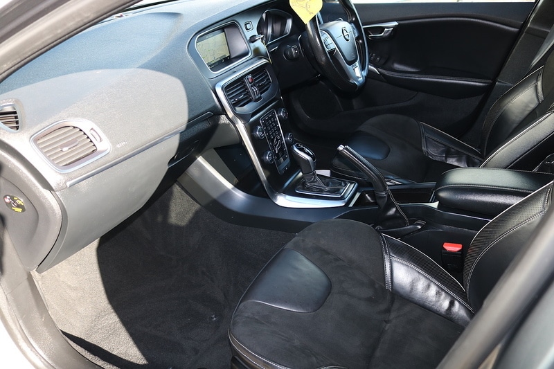 Used Volvo V40 2017 for sale - 77318636: Photo 42