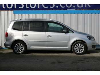 Used Volkswagen Touran 2015 for sale - 74265467: Photo