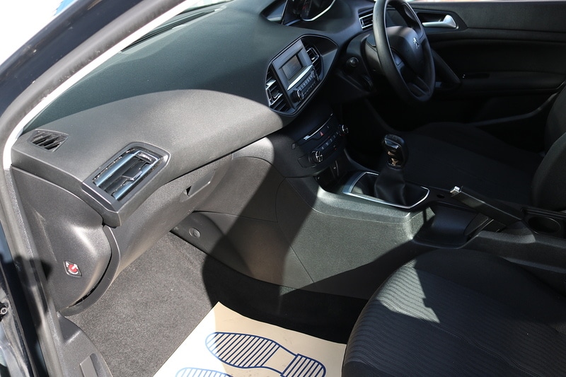 Used Peugeot 308 2015 for sale - 77547767: Photo 21