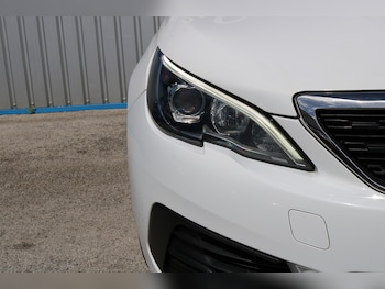 Used Peugeot 308 2018 for sale - 74265893: Photo