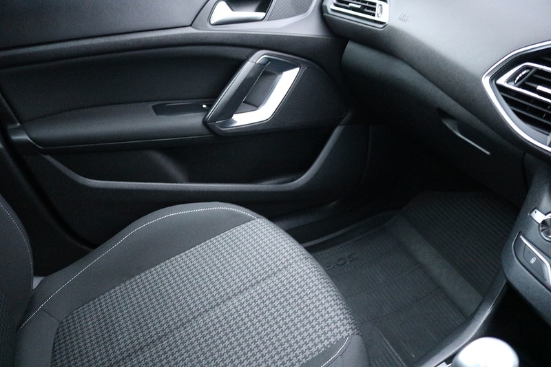 Used Peugeot 308 SW 2018 for sale - 75427431: Photo 30