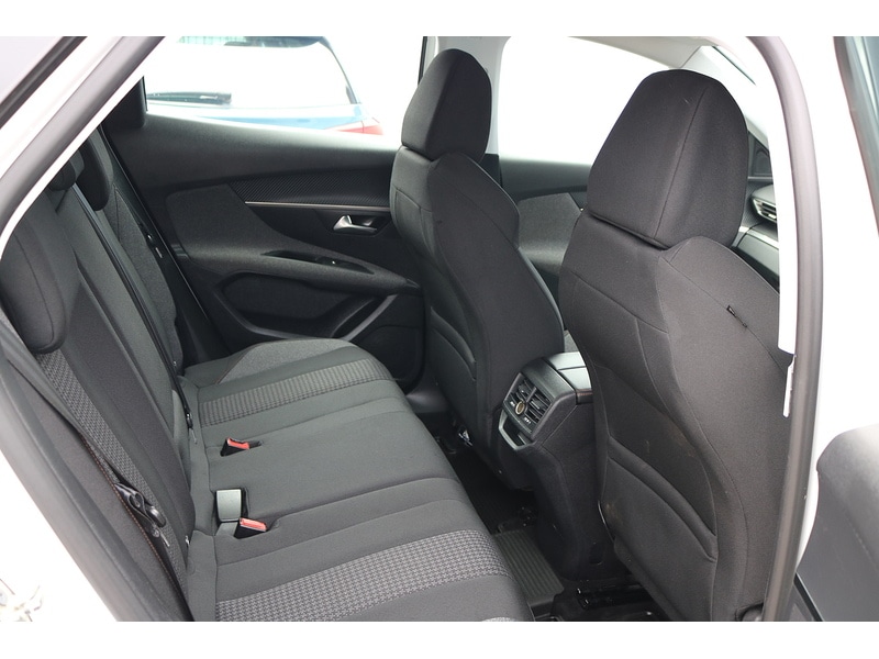 Used Peugeot 3008 2018 for sale - 74265381: Photo 13