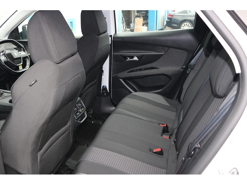 Used Peugeot 3008 2018 for sale - 74265381: Photo 17