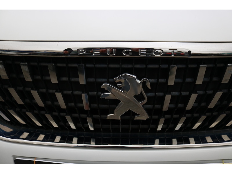 Used Peugeot 3008 2018 for sale - 74265381: Photo 4