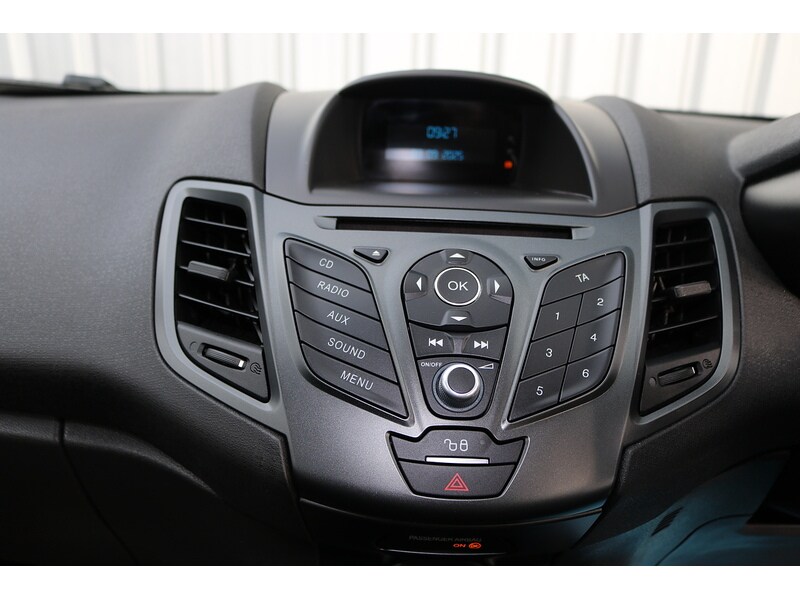 Used Ford Fiesta 2014 for sale - 76143689: Photo 27