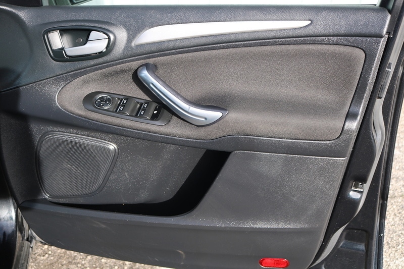 Used Ford S-Max 2015 for sale - 77319745: Photo 28