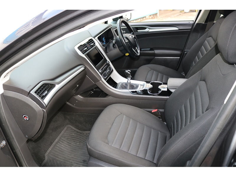 Used Ford Mondeo 2015 for sale - 75427469: Photo 16