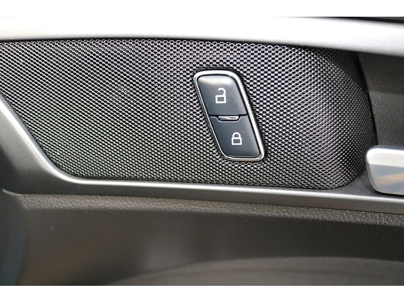 Used Ford Mondeo 2015 for sale - 75427469: Photo 37