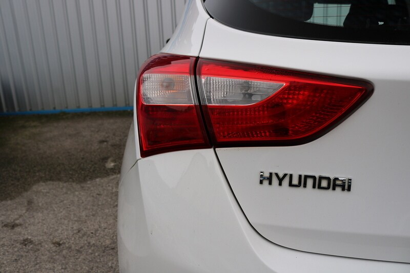 Used Hyundai i30 2015 for sale - 75110685: Photo 14