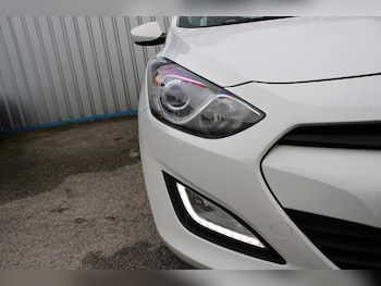 Used Hyundai i30 2015 for sale - 75110685: Photo